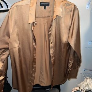 Classic Fit Women’s Button Down. Nice light silky material.